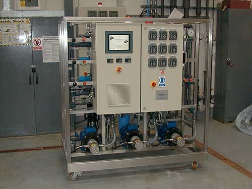 ���B͸�ں�ˮ�����đ�(y��ng)�ã����D��