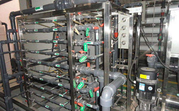 如何在低溫環(huán)境下提高超純水設(shè)備的性能 如何在低溫環(huán)境下提高超純水設(shè)備的性能