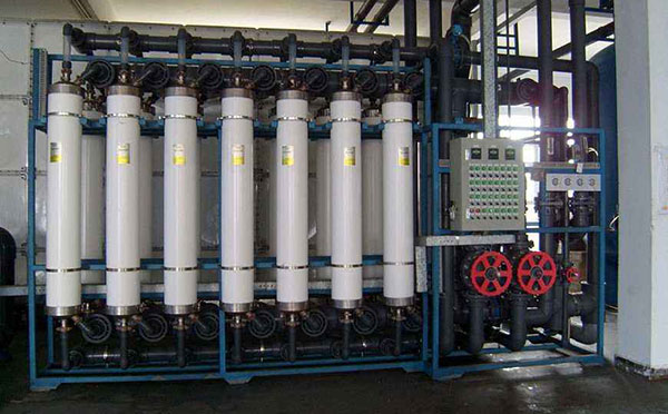 反滲透純凈水設(shè)備的保養(yǎng)與維護(hù) 反滲透純凈水設(shè)備的保養(yǎng)與維護(hù)