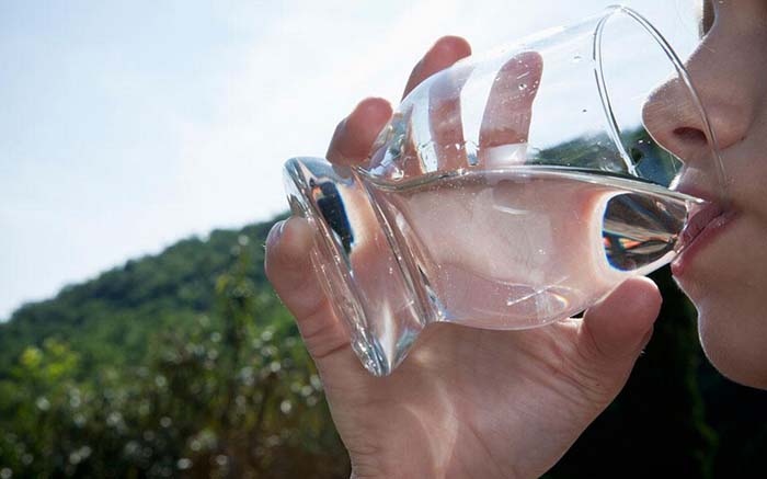 那年溫總理提醒人們重視水對(duì)人體的污染 那年溫總理提醒人們重視水對(duì)人體的污染