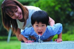 飲水機(jī)內(nèi)膽質(zhì)量令人憂(yōu) 飲水機(jī)內(nèi)膽質(zhì)量令人憂(yōu)