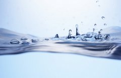 反滲透純水機(jī)頻繁出現(xiàn)水垢,某某純水機(jī)垢遭投訴 反滲透純水機(jī)頻繁出現(xiàn)水垢,某某純水機(jī)垢遭投訴