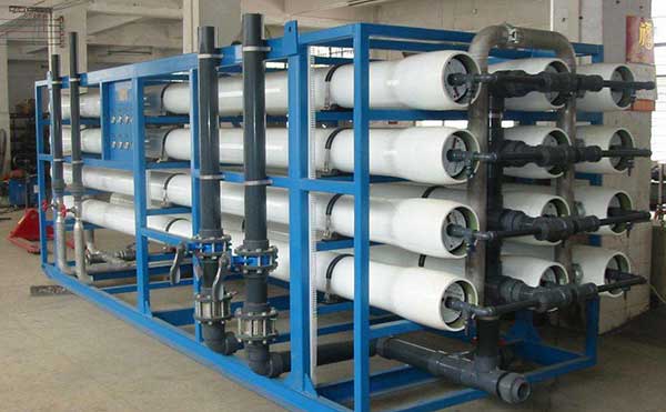 反滲透純凈水廠設(shè)備的應(yīng)用領(lǐng)域介紹(圖文) 反滲透純凈水廠設(shè)備的應(yīng)用領(lǐng)域介紹(圖文)