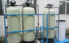 自動(dòng)軟水器 自動(dòng)軟水器