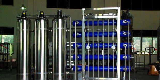 工業(yè)反滲透超純水設(shè)備系統(tǒng)移動(dòng)時(shí)的注意事項(xiàng) 工業(yè)反滲透超純水設(shè)備系統(tǒng)移動(dòng)時(shí)的注意事項(xiàng)